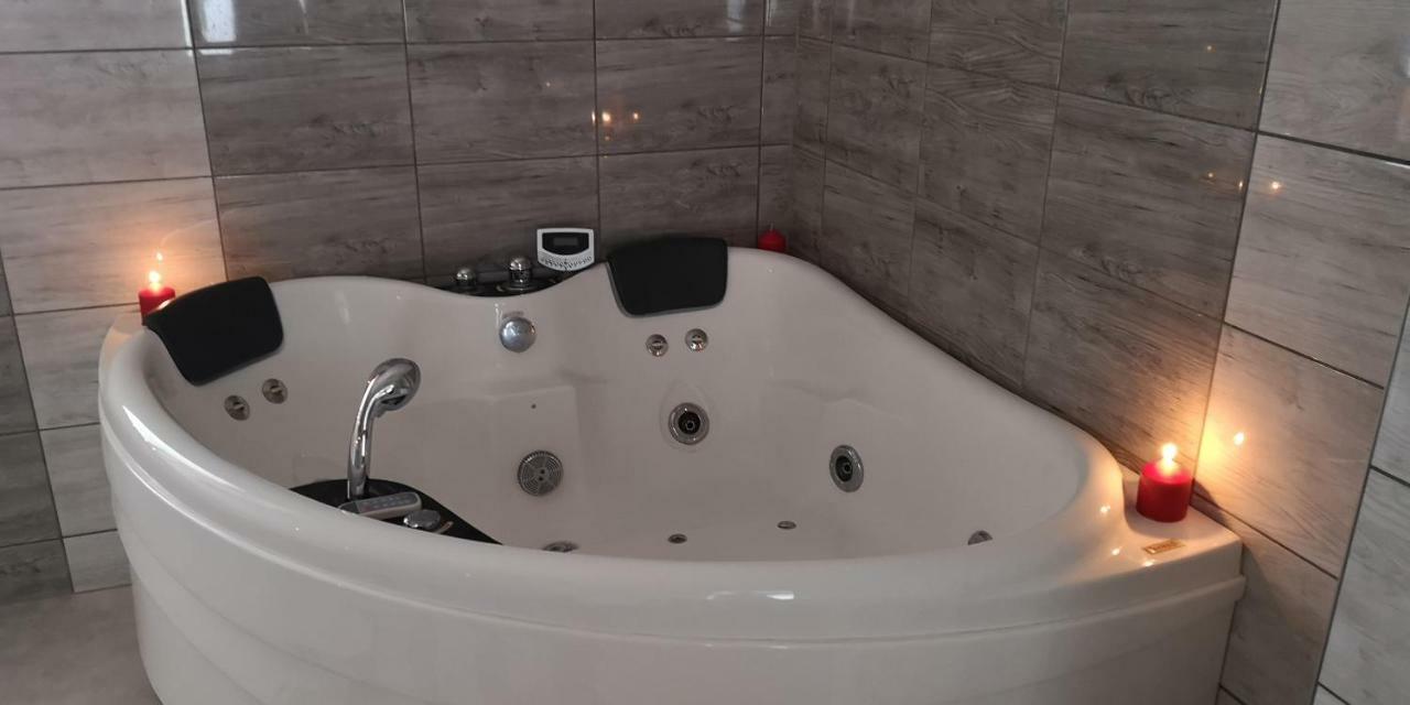 Apartamentai Su Dziakuzi Κλαϊπέντα Εξωτερικό φωτογραφία